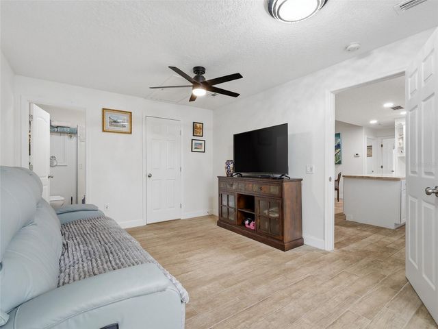 1004 W 7TH STREET, New Smyrna Beach, FL 32168