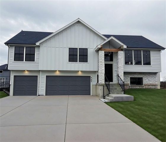 25994 W 140th Terrace, Olathe, KS 66061