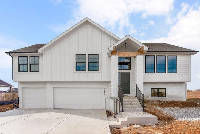 25994 W 140th Terrace, Olathe, KS 66061