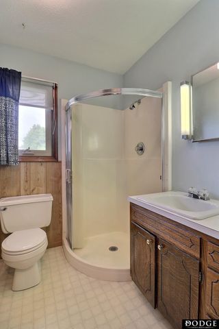 2410 E 1st Street, Fremont, NE 68025
