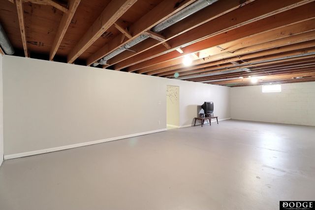 2410 E 1st Street, Fremont, NE 68025