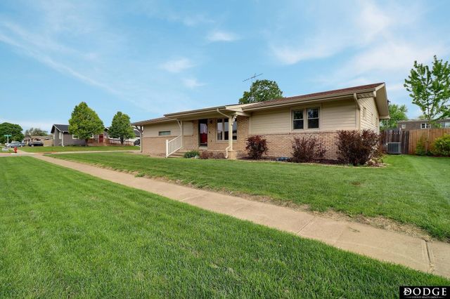 2410 E 1st Street, Fremont, NE 68025