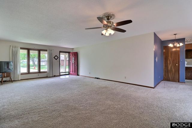 2410 E 1st Street, Fremont, NE 68025