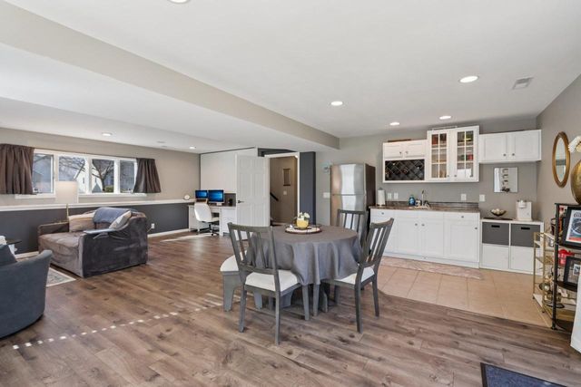 810 N Parkview Street, Cottage Grove, WI 53527