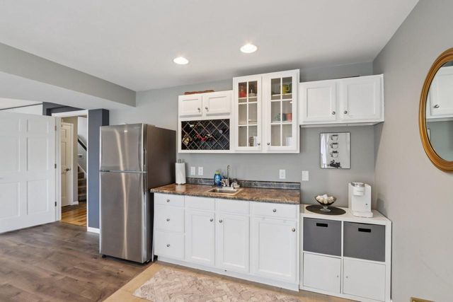 810 N Parkview Street, Cottage Grove, WI 53527