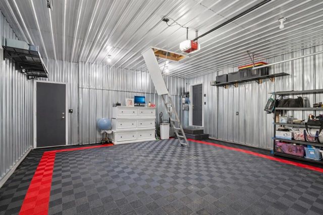 810 N Parkview Street, Cottage Grove, WI 53527