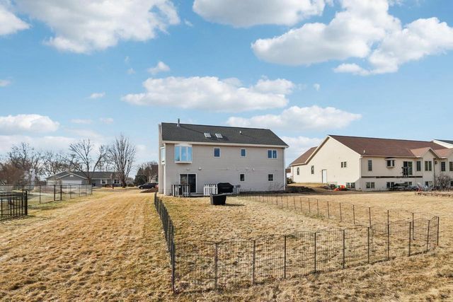 810 N Parkview Street, Cottage Grove, WI 53527