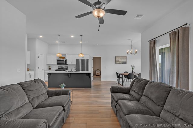7153 E 131 Court S, Bixby, OK 74008