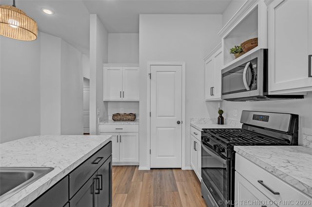 7153 E 131 Court S, Bixby, OK 74008
