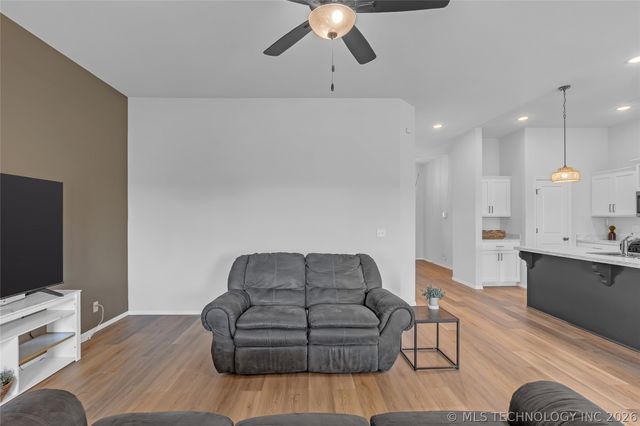 7153 E 131 Court S, Bixby, OK 74008