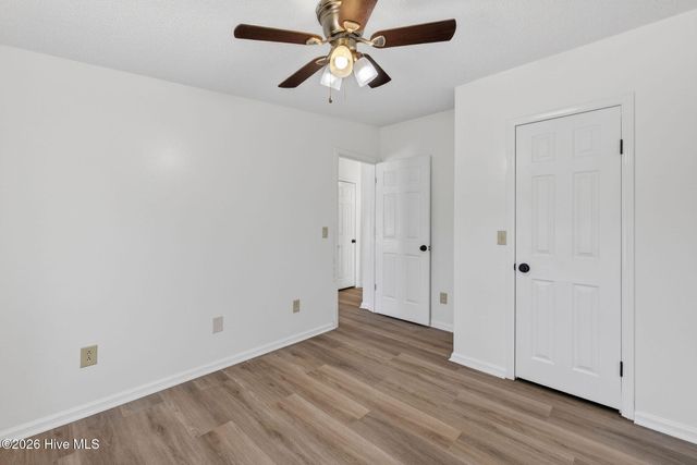 121 Woodcroft Lane, Rocky Point, NC 28457