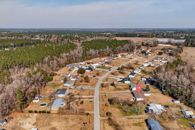 121 Woodcroft Lane, Rocky Point, NC 28457