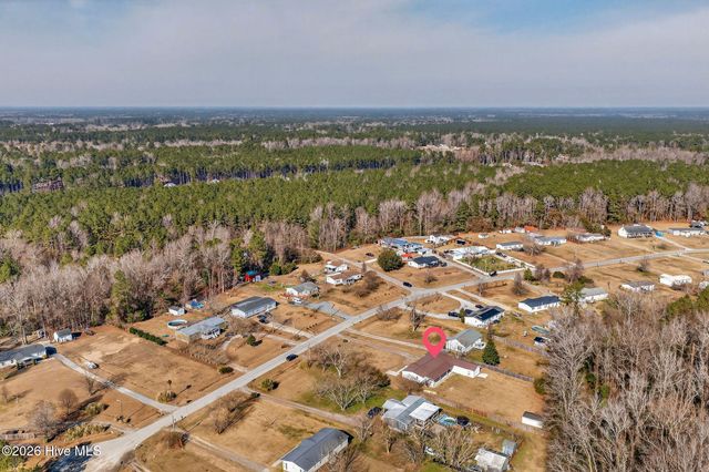 121 Woodcroft Lane, Rocky Point, NC 28457