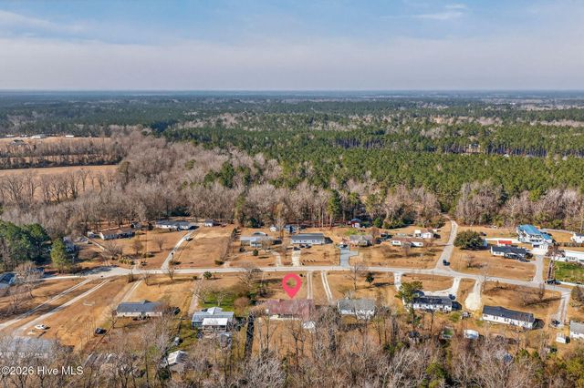 121 Woodcroft Lane, Rocky Point, NC 28457