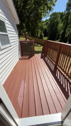 15 Groves Street, Cramerton, NC 28032
