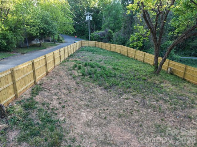 15 Groves Street, Cramerton, NC 28032