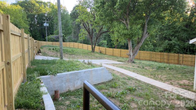 15 Groves Street, Cramerton, NC 28032