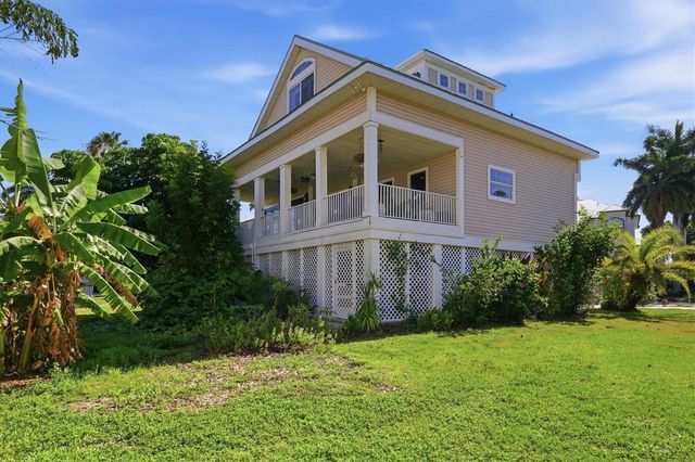 7107 HAWKS HARBOR CIRCLE, Bradenton, FL 34207