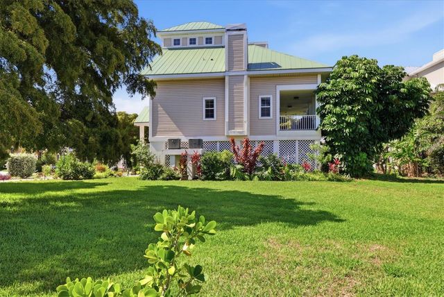 7107 HAWKS HARBOR CIRCLE, Bradenton, FL 34207