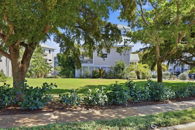 7107 HAWKS HARBOR CIRCLE, Bradenton, FL 34207