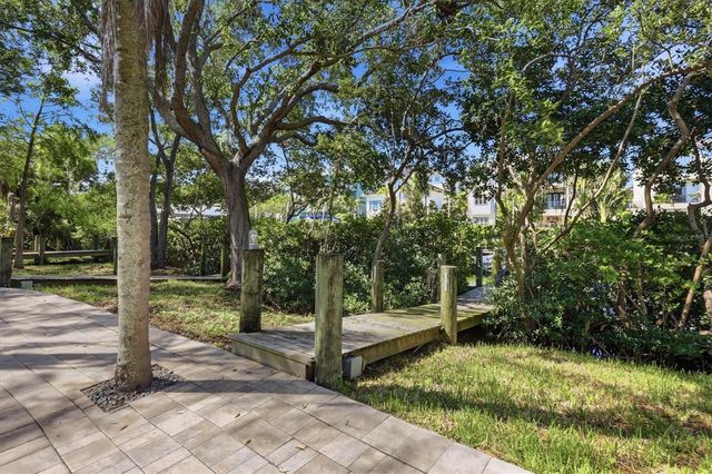 7107 HAWKS HARBOR CIRCLE, Bradenton, FL 34207