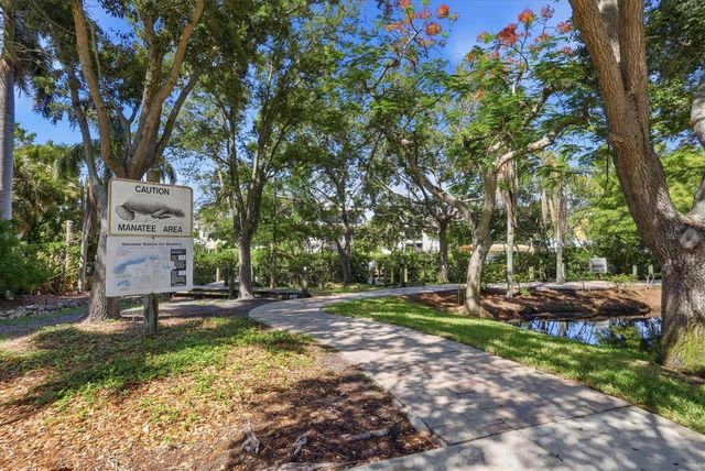 7107 HAWKS HARBOR CIRCLE, Bradenton, FL 34207