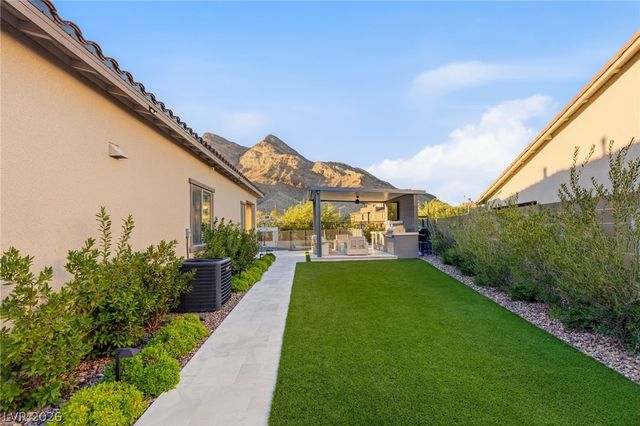11754 Hatchling Avenue, Las Vegas, NV 89138