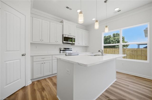 712 Blair AVE, Hampton, VA 23661