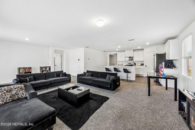 5606 HOLLOW BIRCH Drive, Jacksonville, FL 32219