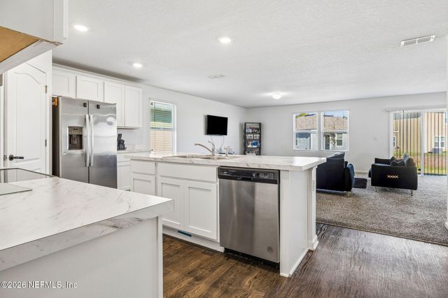 5606 HOLLOW BIRCH Drive, Jacksonville, FL 32219