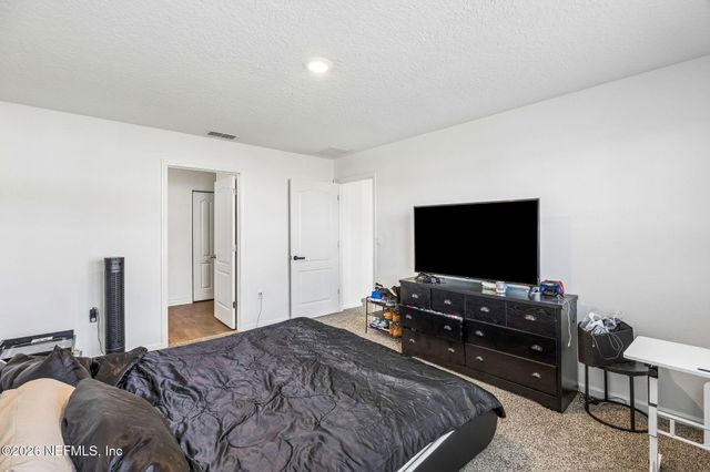 5606 HOLLOW BIRCH Drive, Jacksonville, FL 32219