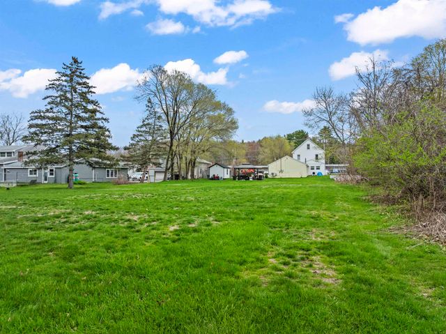96 Lafayette Road, Hampton Falls, NH 03844