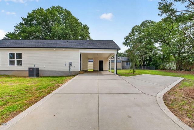 711 S Ellis Avenue, Dunn, NC 28334