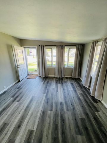 1413 WESTERN AVENUE, Green Bay, WI 54303