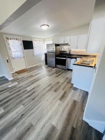 1413 WESTERN AVENUE, Green Bay, WI 54303