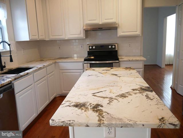 5704 ALLWOOD CT, Lanham, MD 20706