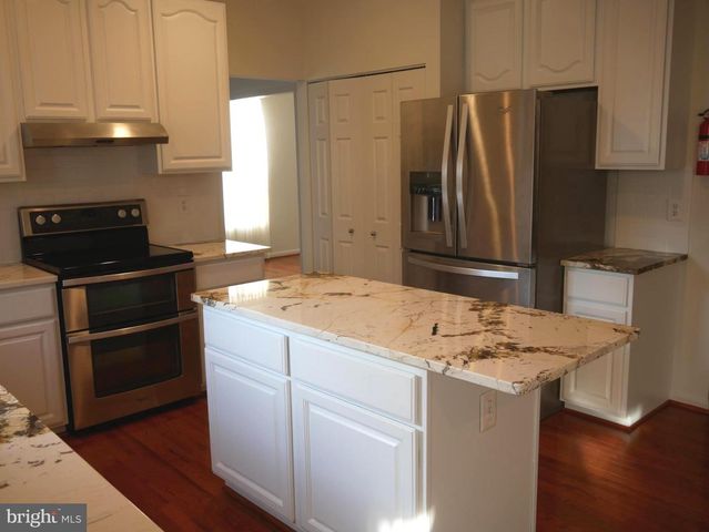 5704 ALLWOOD CT, Lanham, MD 20706