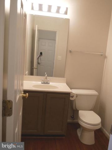 5704 ALLWOOD CT, Lanham, MD 20706