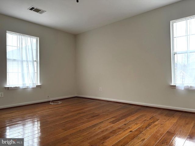 5704 ALLWOOD CT, Lanham, MD 20706