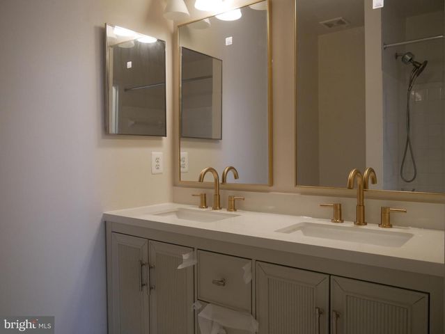 5704 ALLWOOD CT, Lanham, MD 20706