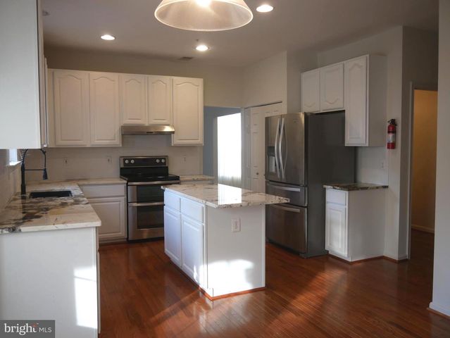 5704 ALLWOOD CT, Lanham, MD 20706