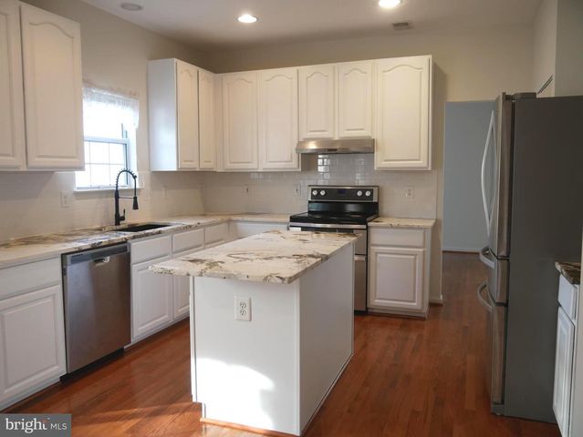 5704 ALLWOOD CT, Lanham, MD 20706