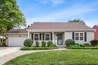 795 Springhill Court, Elgin, IL 60120
