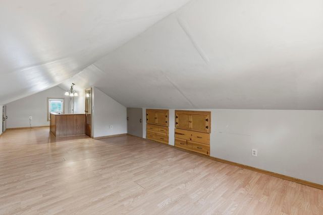 1006 Earl Street, Saint Paul, MN 55106