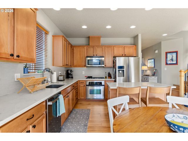 2766 Se TEAL Ave, Gresham, OR 97080