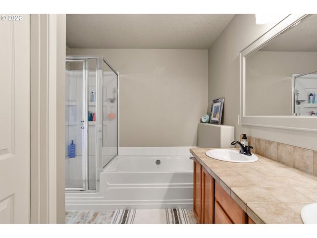 2766 Se TEAL Ave, Gresham, OR 97080