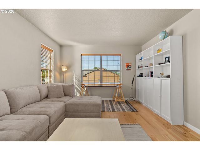 2766 Se TEAL Ave, Gresham, OR 97080