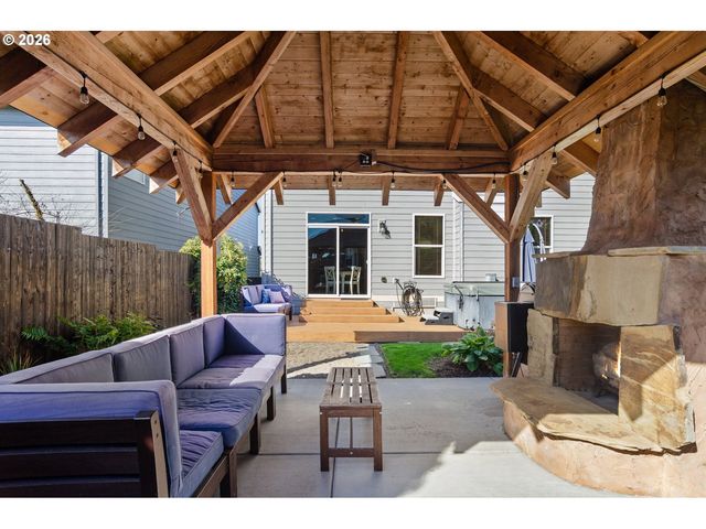 2766 Se TEAL Ave, Gresham, OR 97080