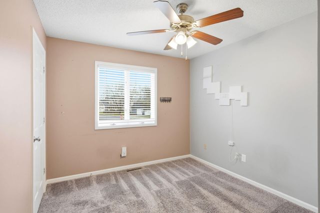 2316 HILLSHIRE DR, Columbia, MO 65203