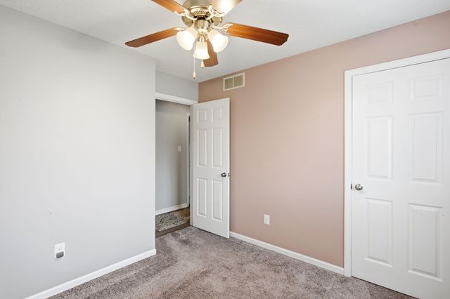 2316 HILLSHIRE DR, Columbia, MO 65203